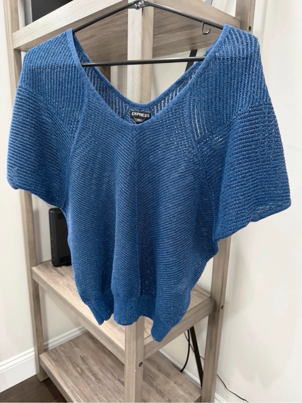 Express Women's Deep Blue V-Neck Short Sleeve Sweater